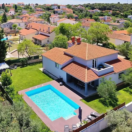 Entini Ferienhaus