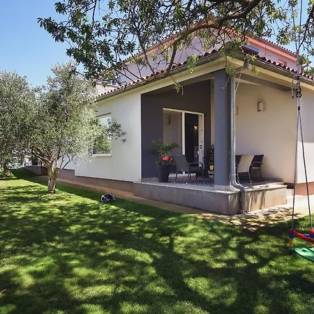 Ferienhaus Entini Vinkuran