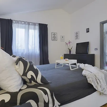 Entini Ferienhaus *