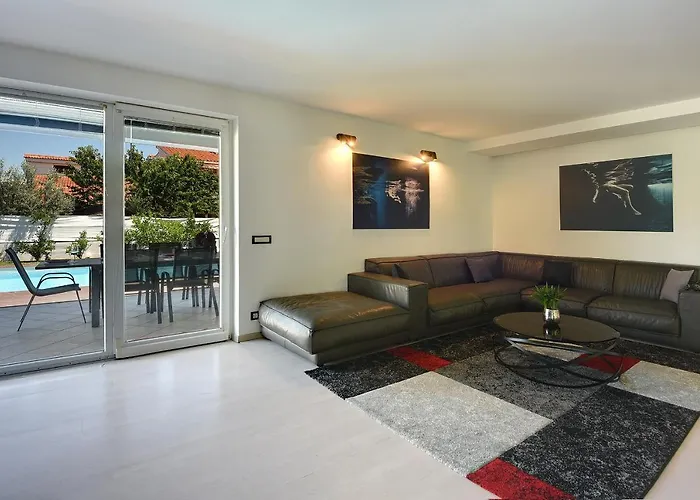 Villa Entini