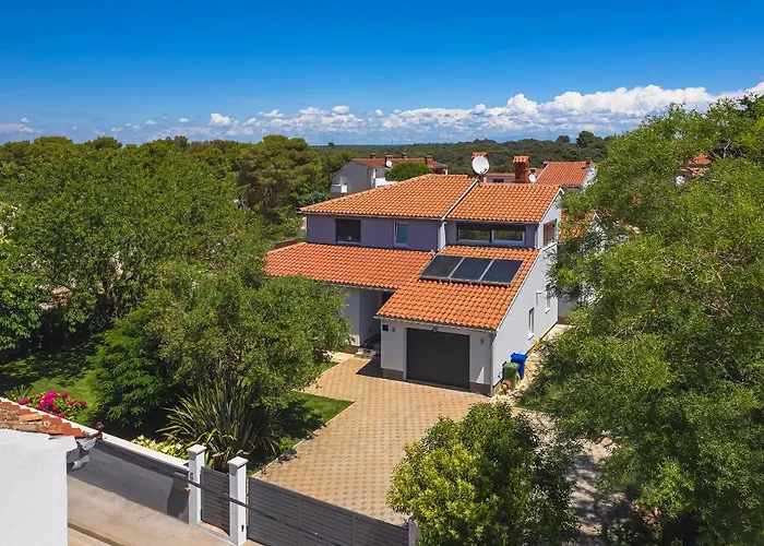 Vila Entini Vinkuran